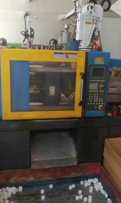 轉(zhuǎn)讓自用100克注塑機(jī) 高效塑料加工的理想選擇